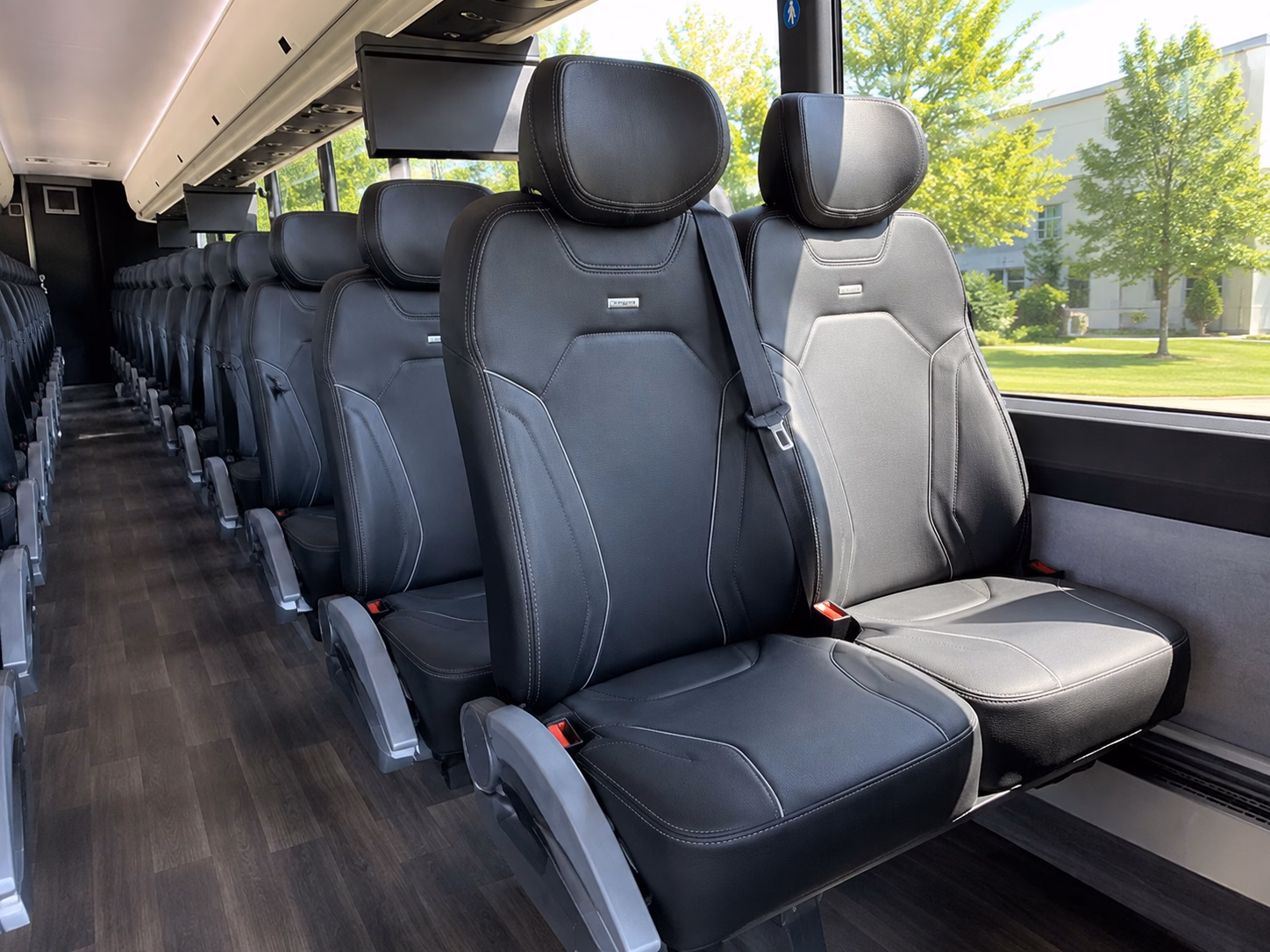 easy rdu airport shuttle buses for wedding guests flying in